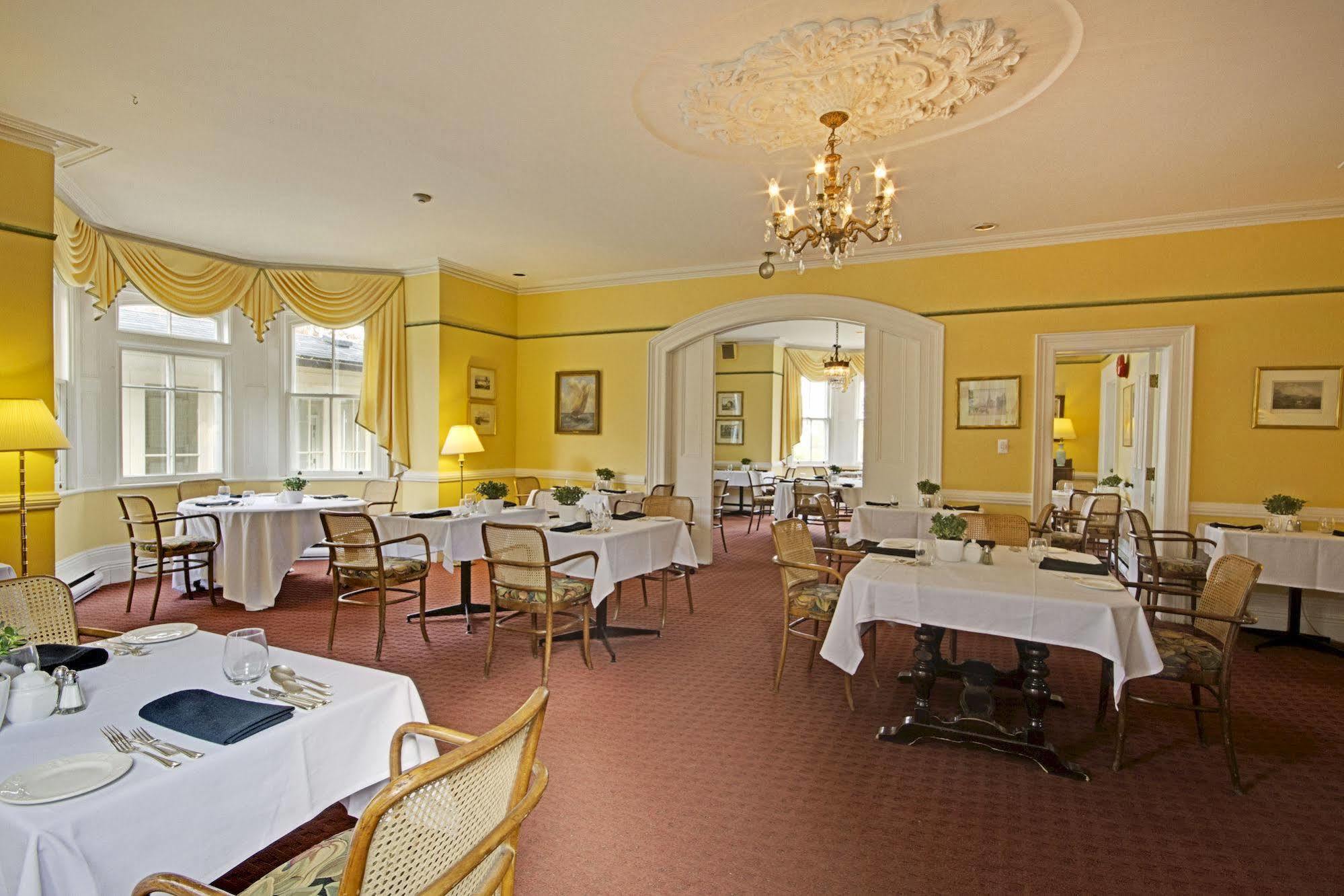 Briars Resort And Spa Georgina Exterior photo