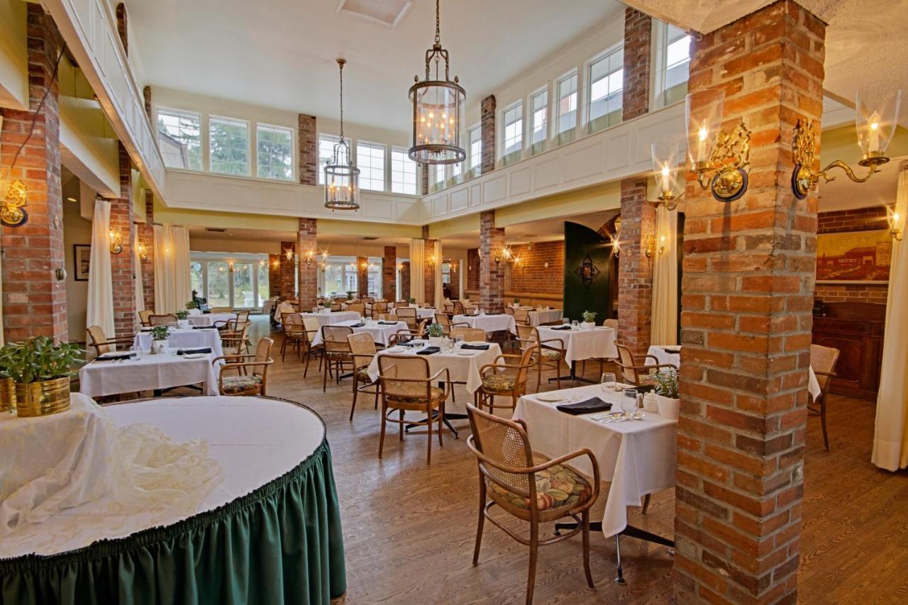 Briars Resort And Spa Georgina Exterior photo